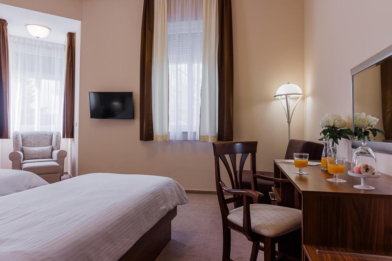 Hotel Maroon Zagrzeb Zewnętrze zdjęcie