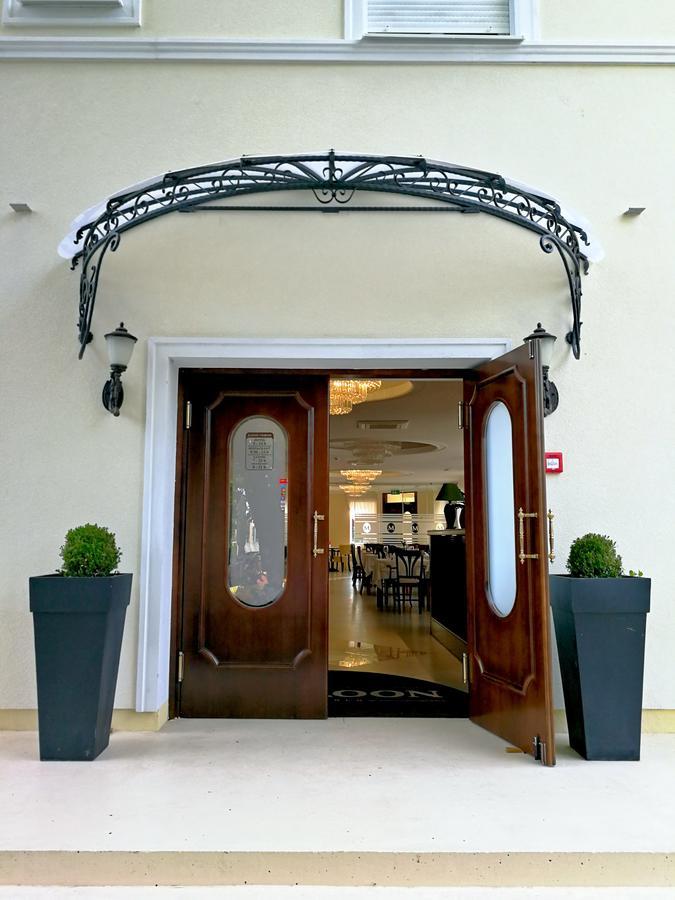 Hotel Maroon Zagrzeb Zewnętrze zdjęcie