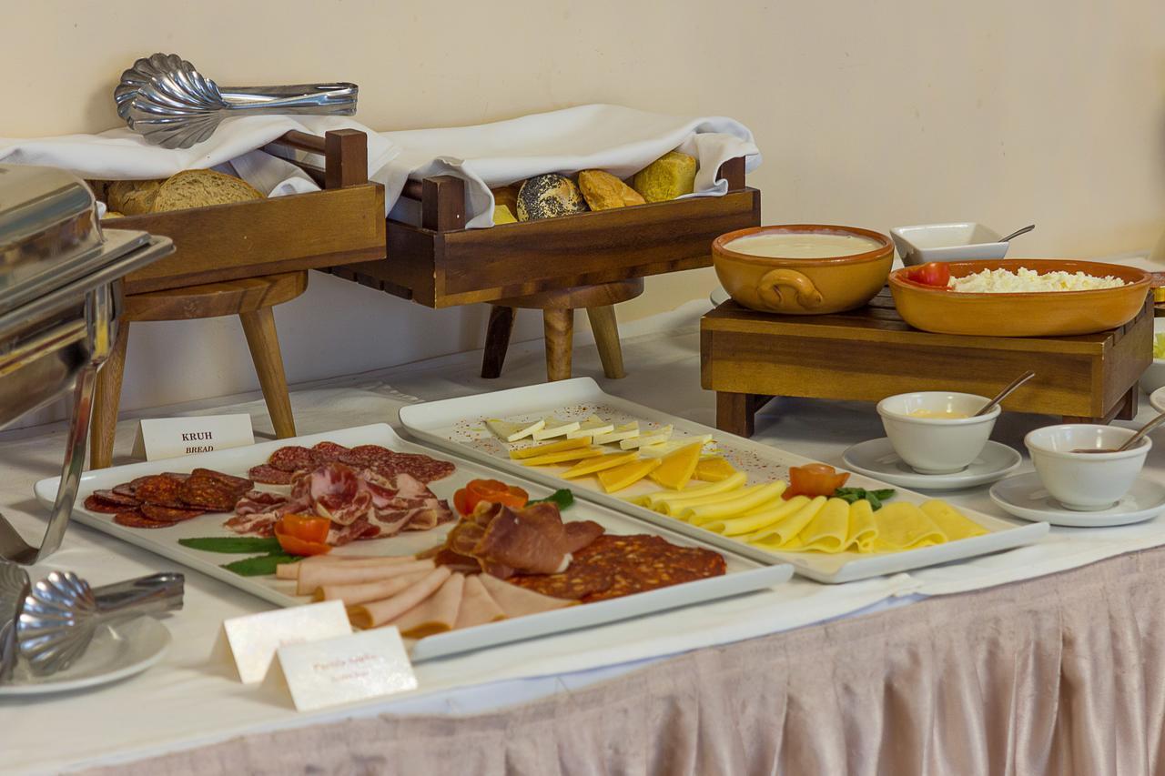 Hotel Maroon Zagrzeb Zewnętrze zdjęcie