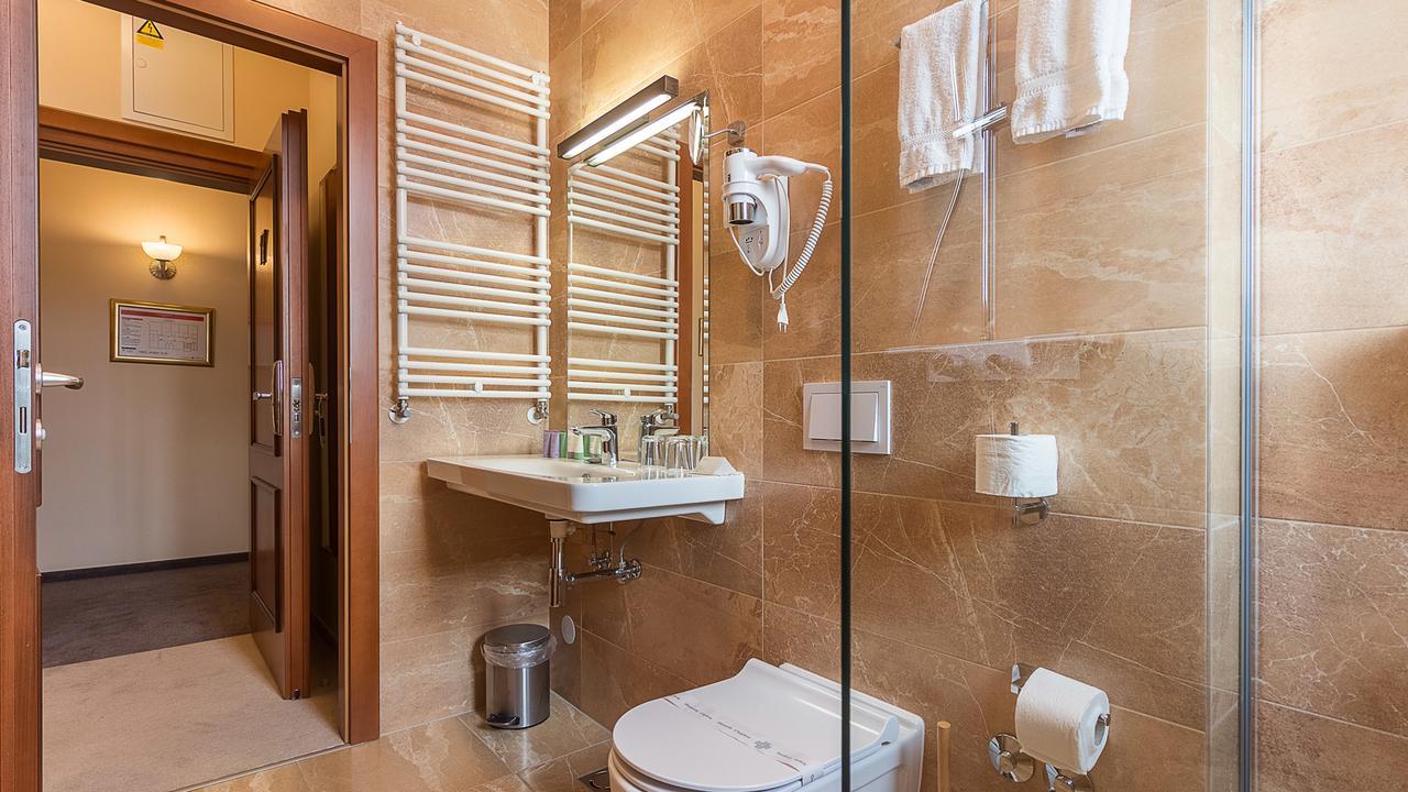 Hotel Maroon Zagrzeb Zewnętrze zdjęcie