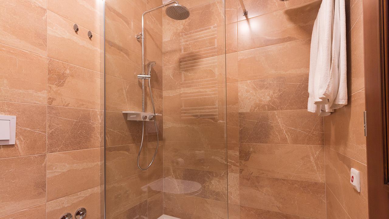 Hotel Maroon Zagrzeb Zewnętrze zdjęcie