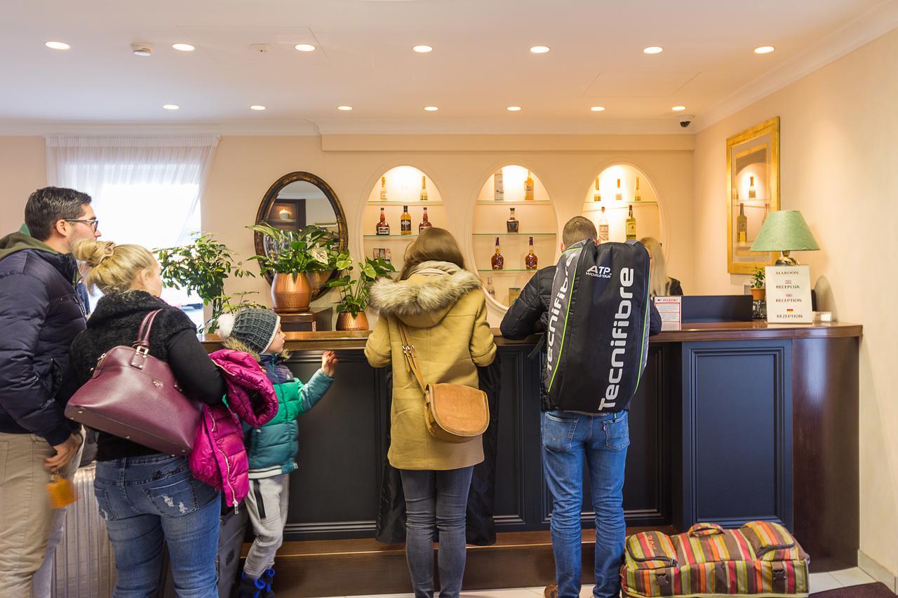 Hotel Maroon Zagrzeb Zewnętrze zdjęcie