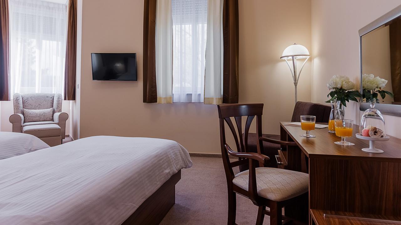 Hotel Maroon Zagrzeb Zewnętrze zdjęcie